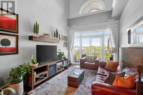 323 Winona Avenue Ottawa ON K1Z 5H3