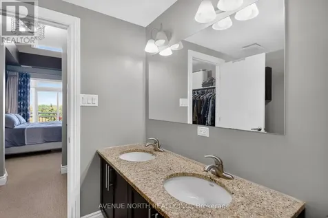 323 Winona Avenue Ottawa ON K1Z 5H3