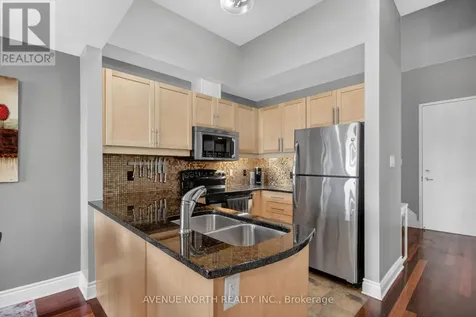 323 Winona Avenue Ottawa ON K1Z 5H3