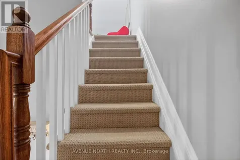 323 Winona Avenue Ottawa ON K1Z 5H3