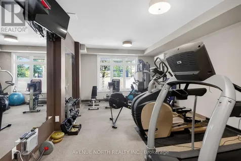 323 Winona Avenue Ottawa ON K1Z 5H3