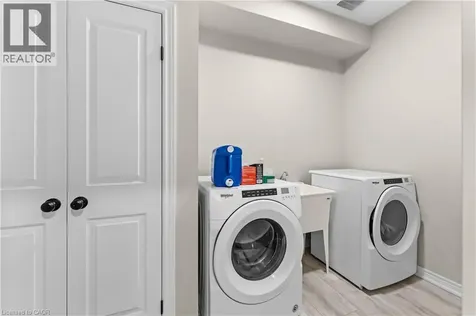153 Susan Drive Fonthill ON L3E 0B2