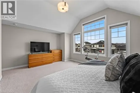 153 Susan Drive Fonthill ON L3E 0B2