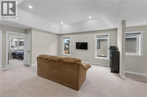 153 Susan Drive Fonthill ON L3E 0B2