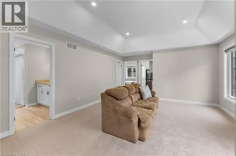 153 Susan Drive Fonthill ON L3E 0B2