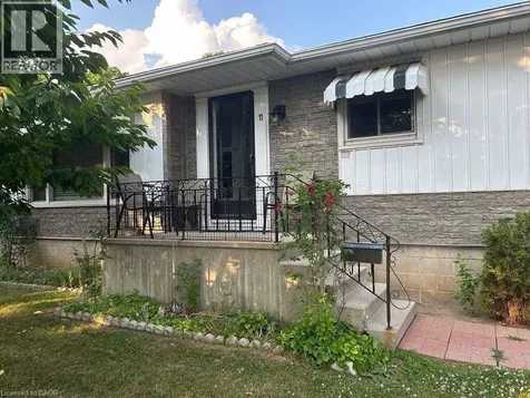 11 James Avenue Brantford ON N3S 6Y2