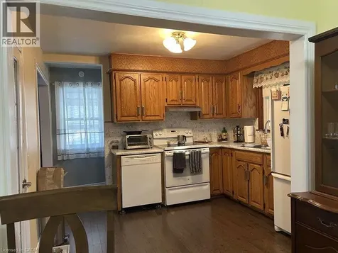11 James Avenue Brantford ON N3S 6Y2