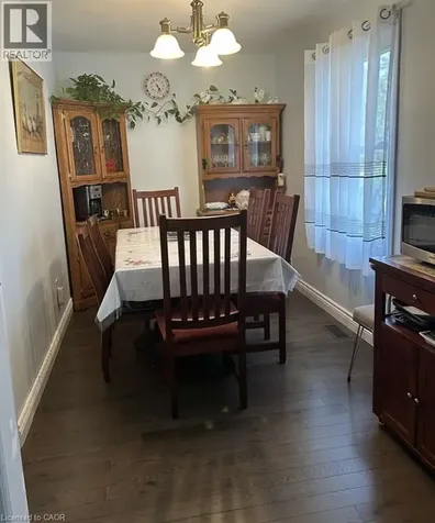 11 James Avenue Brantford ON N3S 6Y2