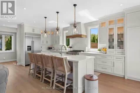 30 Gooch Park Drive Innisfil ON L9S 2S6