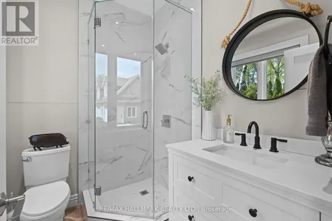 30 Gooch Park Drive Innisfil ON L9S 2S6