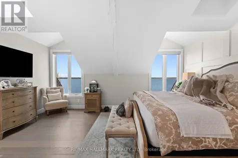 30 Gooch Park Drive Innisfil ON L9S 2S6