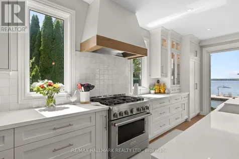 30 Gooch Park Drive Innisfil ON L9S 2S6