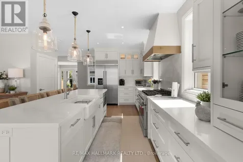 30 Gooch Park Drive Innisfil ON L9S 2S6