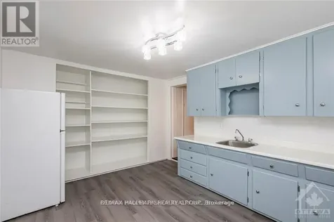 219 Deschamps Avenue Ottawa ON K1L 5Z2