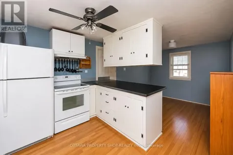 219 Deschamps Avenue Ottawa ON K1L 5Z2