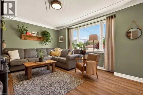 496 Rosseau Road Hamilton ON L8K 4T5