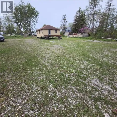 142 Erie Boulevard Long Point ON N0E 1M0