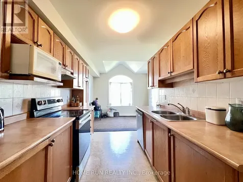 217 Deerfox Drive Ottawa ON K2J 4W8