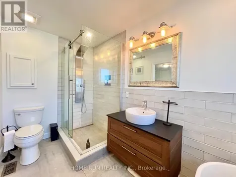 217 Deerfox Drive Ottawa ON K2J 4W8