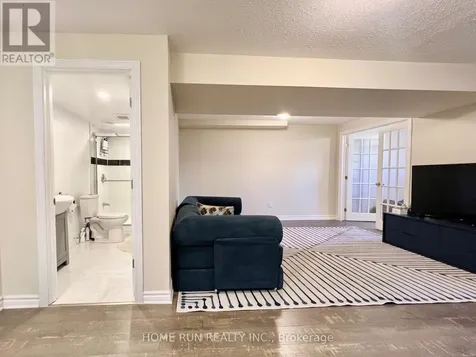 217 Deerfox Drive Ottawa ON K2J 4W8