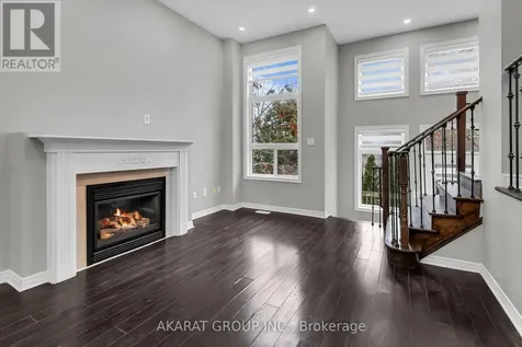 2365 Bankside Drive Mississauga (central Erin Mills) ON L5M 6E3