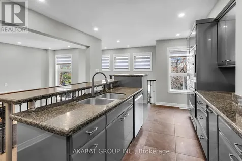 2365 Bankside Drive Mississauga (central Erin Mills) ON L5M 6E3