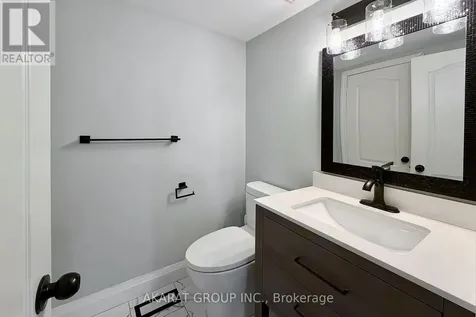 2365 Bankside Drive Mississauga (central Erin Mills) ON L5M 6E3