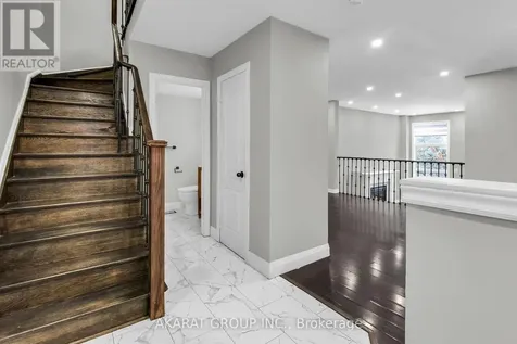 2365 Bankside Drive Mississauga (central Erin Mills) ON L5M 6E3