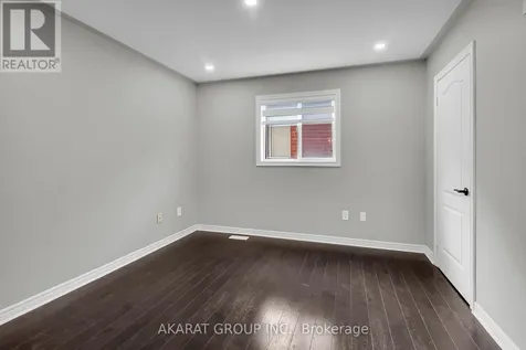 2365 Bankside Drive Mississauga (central Erin Mills) ON L5M 6E3