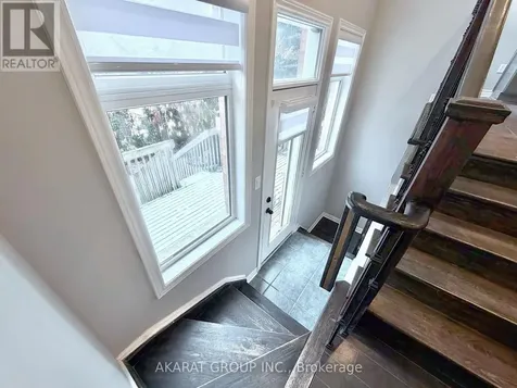 2365 Bankside Drive Mississauga (central Erin Mills) ON L5M 6E3