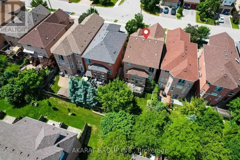 2365 Bankside Drive Mississauga (central Erin Mills) ON L5M 6E3