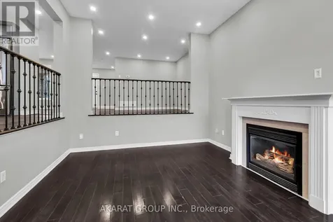 2365 Bankside Drive Mississauga (central Erin Mills) ON L5M 6E3