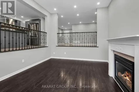 2365 Bankside Drive Mississauga (central Erin Mills) ON L5M 6E3