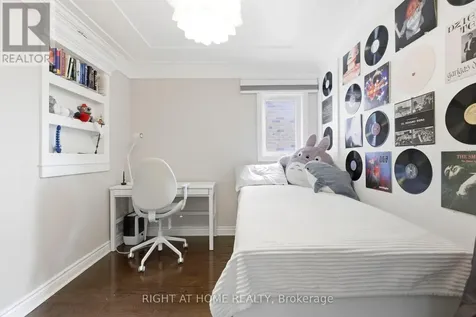 10 Learmont Avenue Caledon ON L7C 3N3