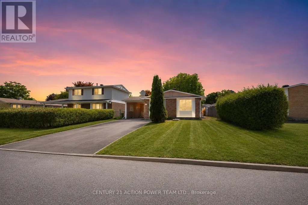 2178 Erinbrook Crescent Ottawa ON K1B 4J4