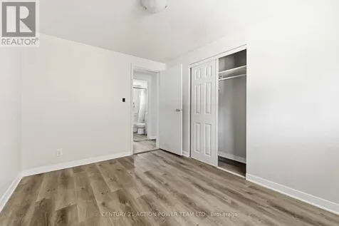 2178 Erinbrook Crescent Ottawa ON K1B 4J4