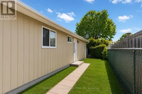 2178 Erinbrook Crescent Ottawa ON K1B 4J4
