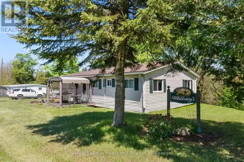 48 Poechman Lane Brockton ON N0G 2V0