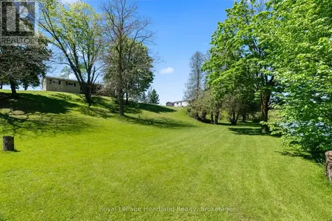 48 Poechman Lane Brockton ON N0G 2V0