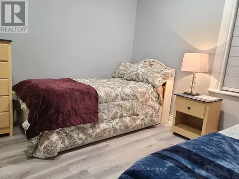 474 Somerset Street West Ottawa ON K1R 5J8