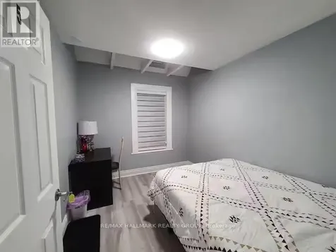 474 Somerset Street West Ottawa ON K1R 5J8