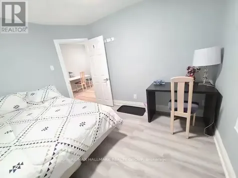 474 Somerset Street West Ottawa ON K1R 5J8