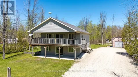 94 Maple Drive Northern Bruce Peninsula ON N0H 1Z0
