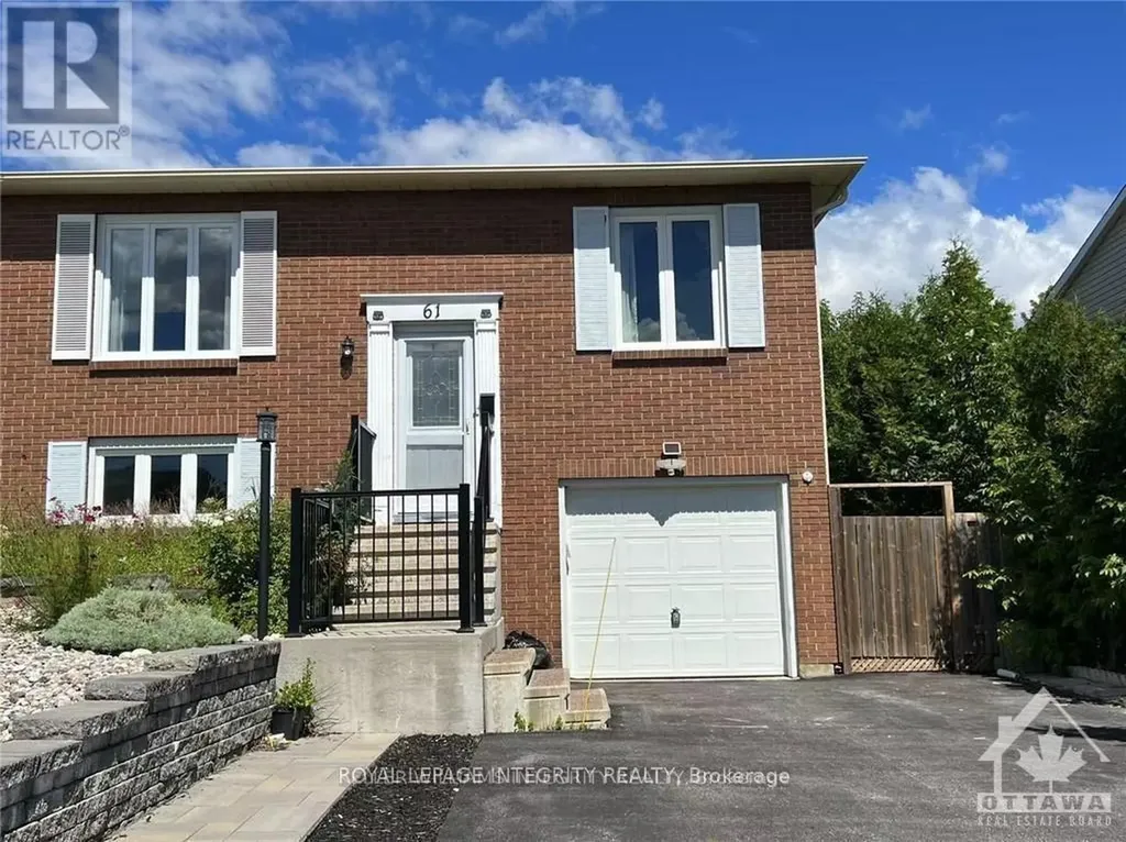 61 Elvaston Avenue Ottawa ON K2G 3X6