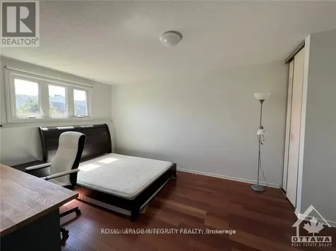 61 Elvaston Avenue Ottawa ON K2G 3X6