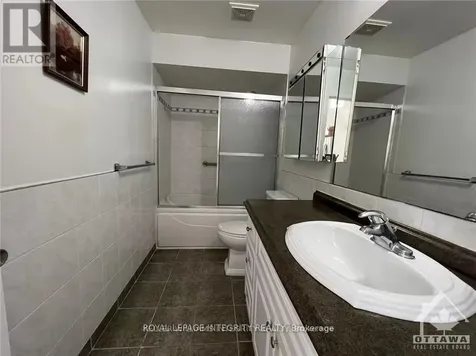 61 Elvaston Avenue Ottawa ON K2G 3X6