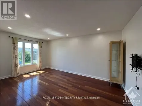 61 Elvaston Avenue Ottawa ON K2G 3X6