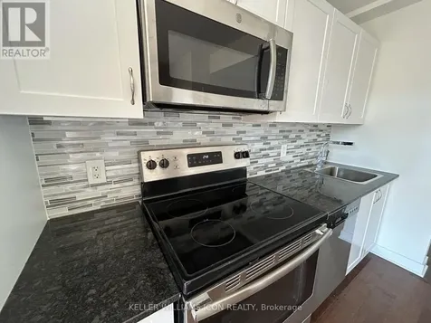 315 Terravita Private Ottawa ON K1V 2S1