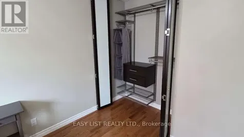 35 Ivylea Street Ottawa ON K2G 4X1