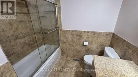 35 Ivylea Street Ottawa ON K2G 4X1